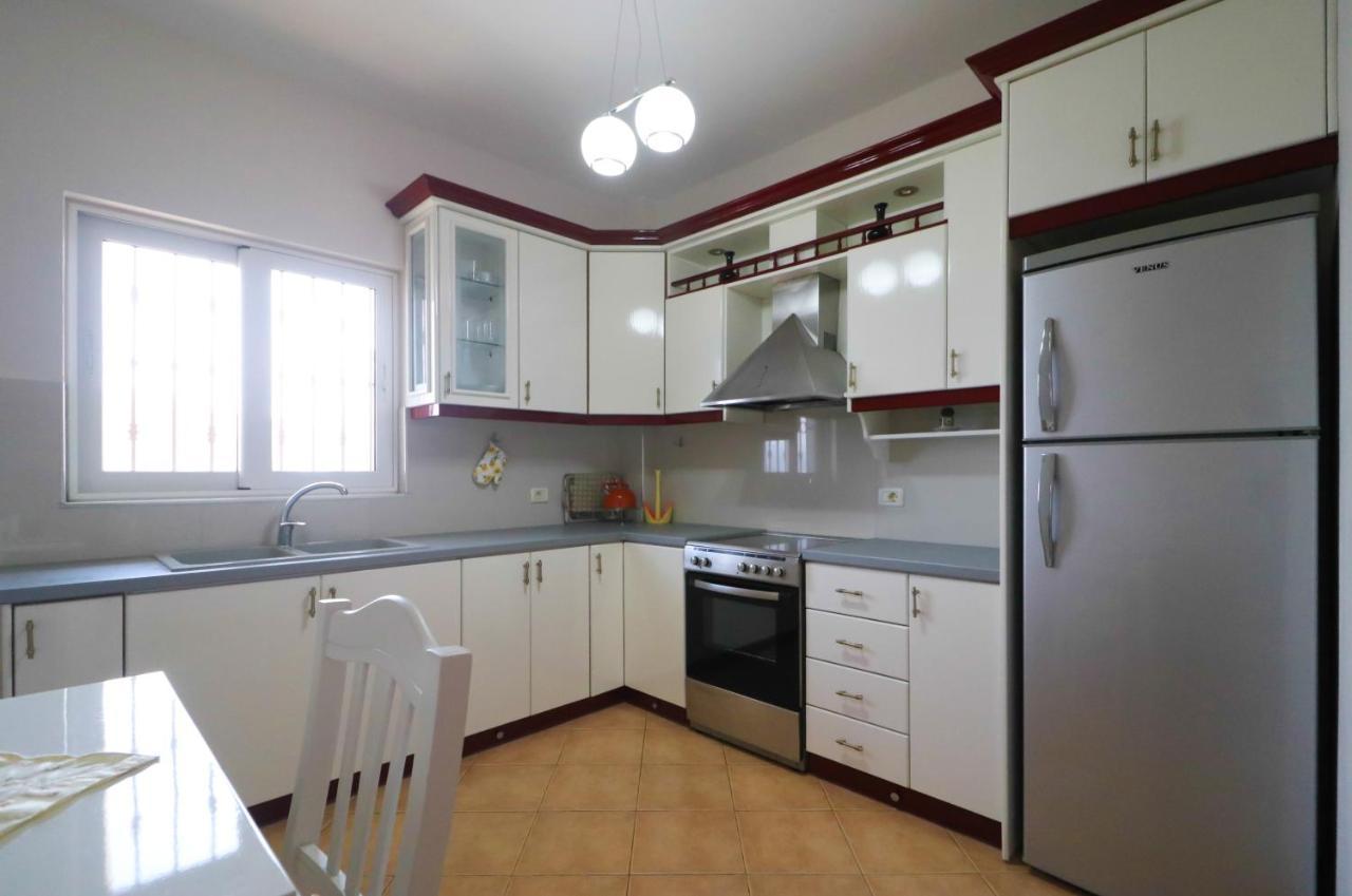 Apartments Vila Roboci ซารานเดอ ภายนอก รูปภาพ