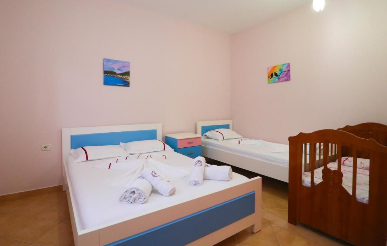 Apartments Vila Roboci ซารานเดอ ภายนอก รูปภาพ