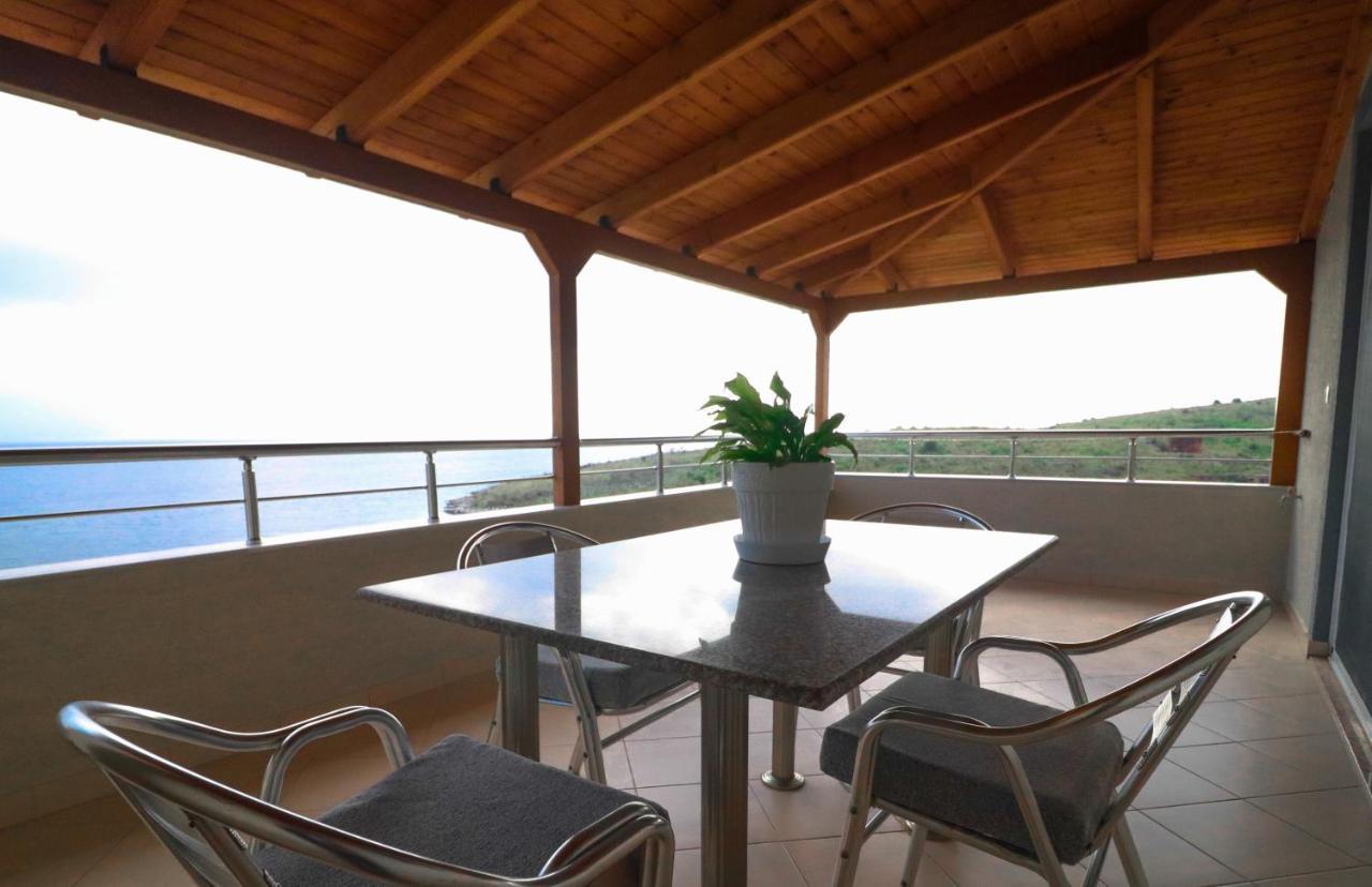 Apartments Vila Roboci ซารานเดอ ภายนอก รูปภาพ