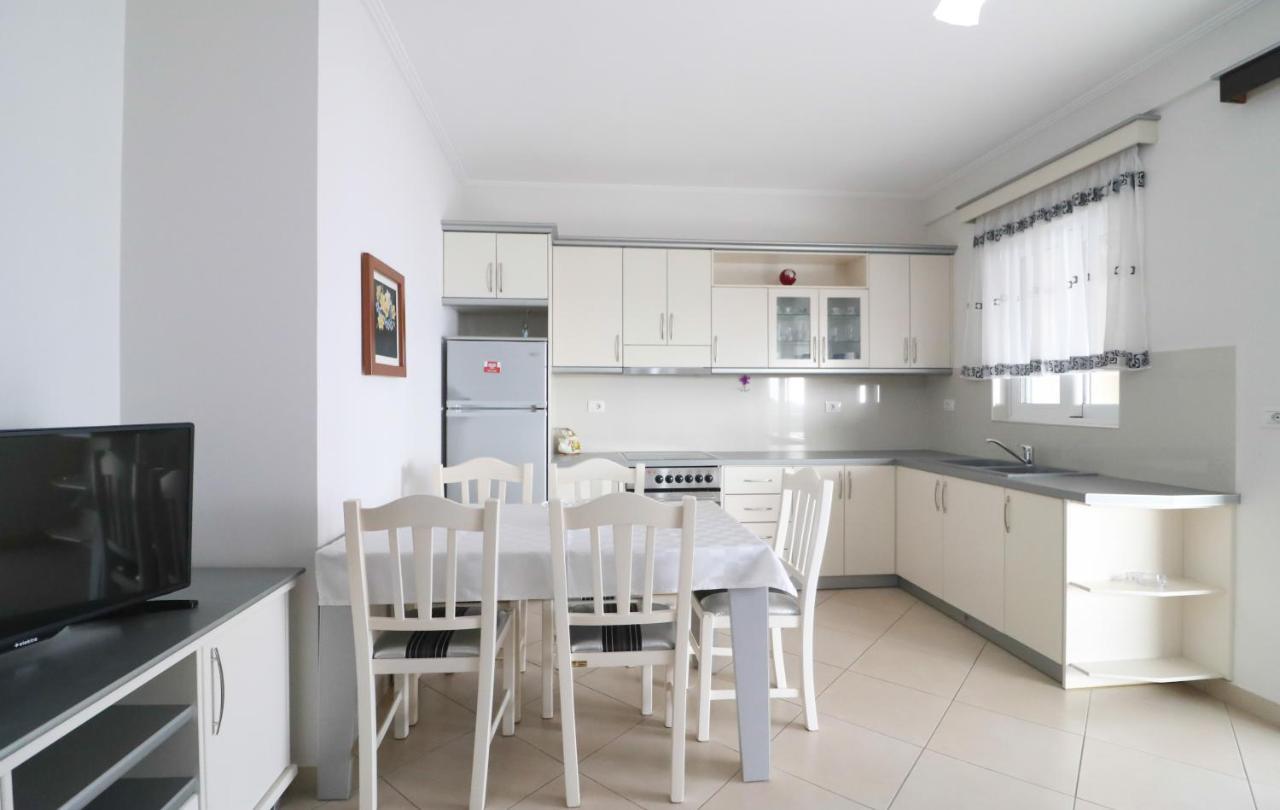 Apartments Vila Roboci ซารานเดอ ภายนอก รูปภาพ